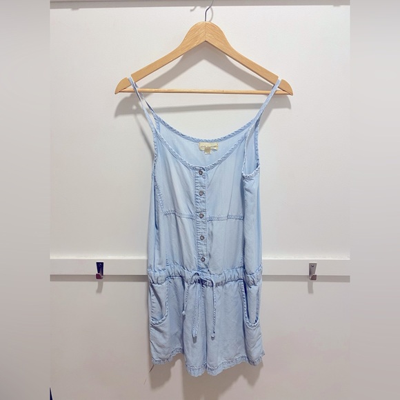 Anthropology Lightweight chambray romper - Picture 1 of 3
